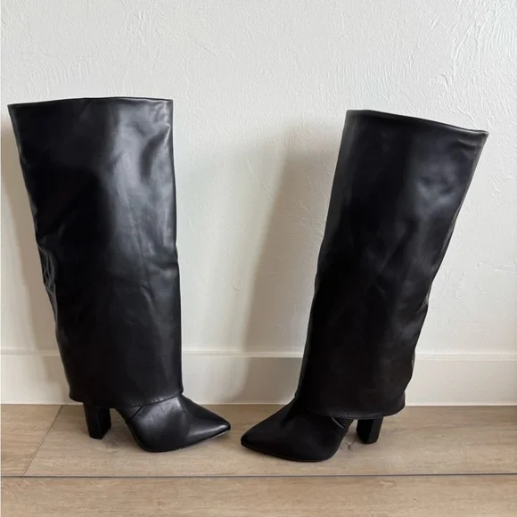 PrettyLittleThing Black Wide Fit PU Pointed Fold Over Block Heel Knee Boots - Picture 11 of 13